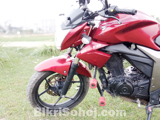 Suzuki gixxer monotone SD